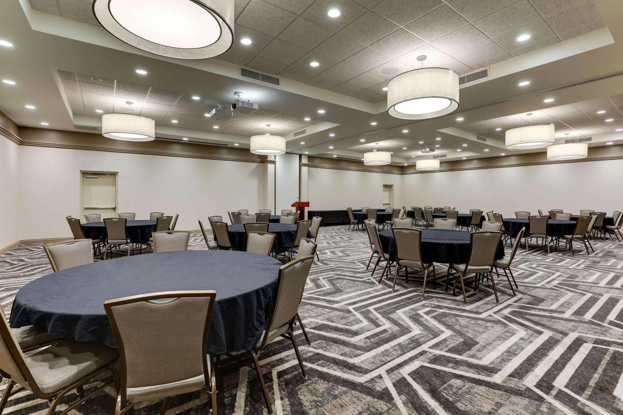 Drury Inn & Suites Independence Kansas City Blue Springs Εξωτερικό φωτογραφία